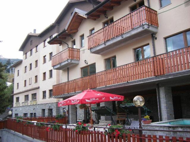Hotel Savoia Debili Sauze D'Oulx Exterior photo